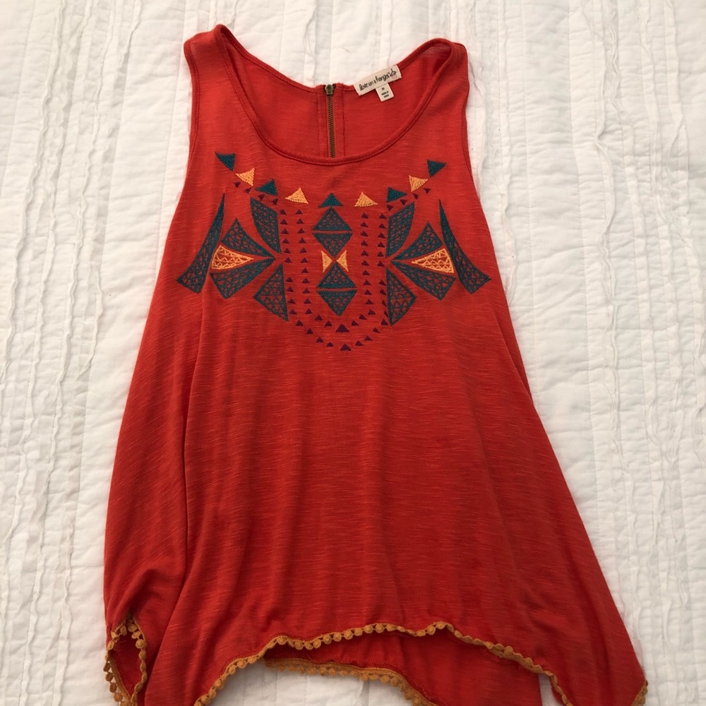 Sleeveless top